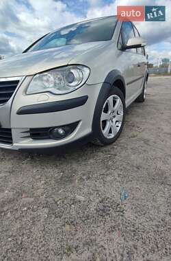 Минивэн Volkswagen Touran 2007 в 