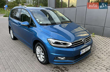 Микровэн Volkswagen Touran 2016 в 