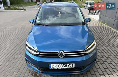 Микровэн Volkswagen Touran 2016 в 