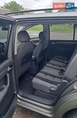 Мінівен Volkswagen Touran 2009 в 