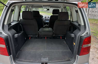 Минивэн Volkswagen Touran 2005 в 