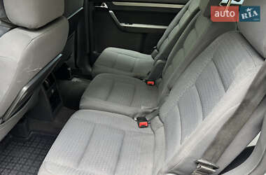 Минивэн Volkswagen Touran 2005 в 