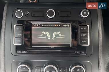 Мінівен Volkswagen Touran 2013 в 