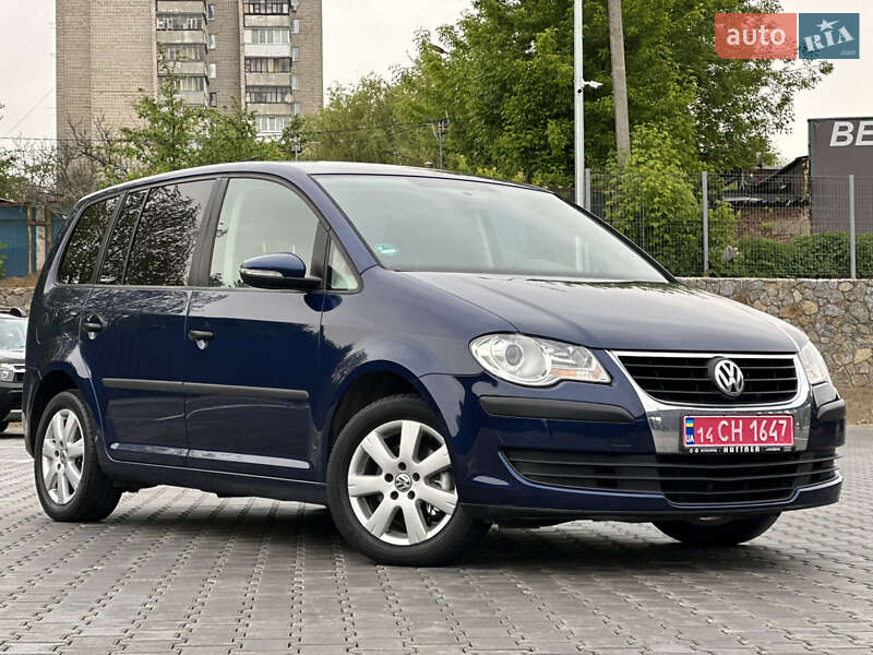 Минивэн Volkswagen Touran 2009 в 