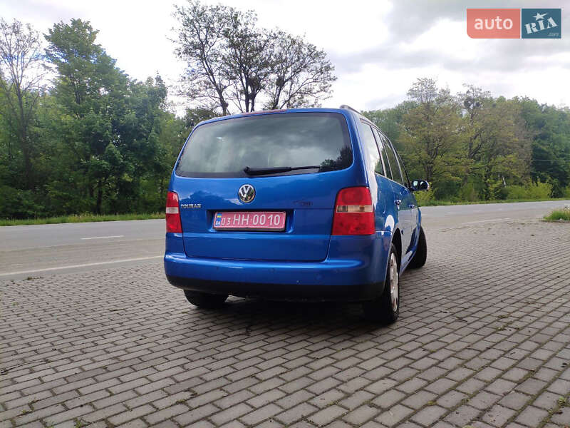 Минивэн Volkswagen Touran 2005 в Красилове