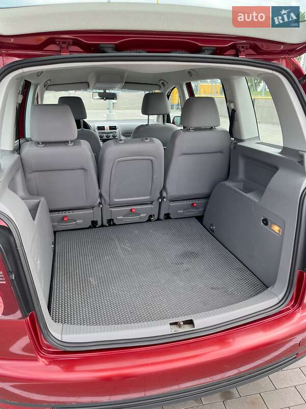 Минивэн Volkswagen Touran 2007 в Первомайске