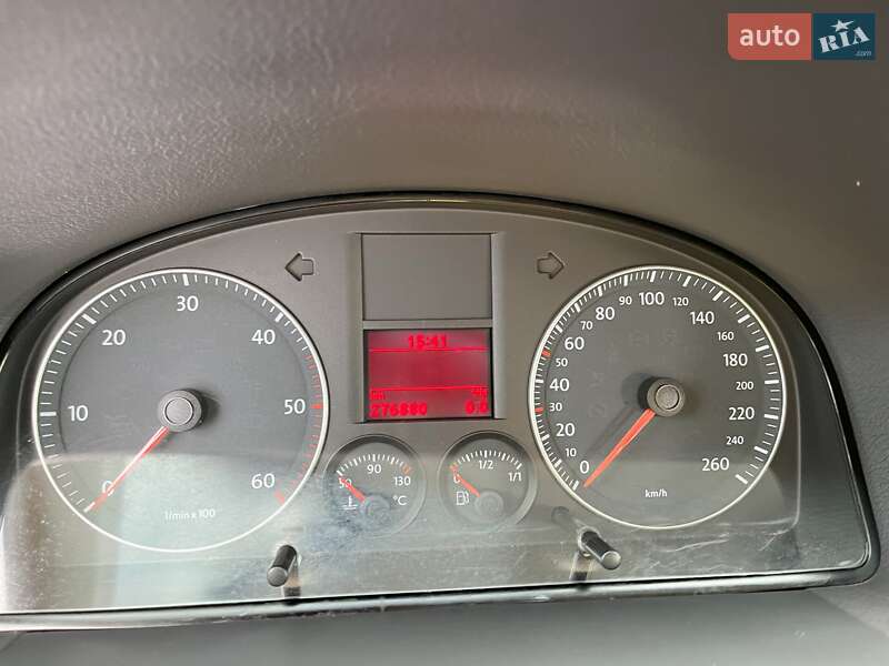 Минивэн Volkswagen Touran 2007 в Первомайске