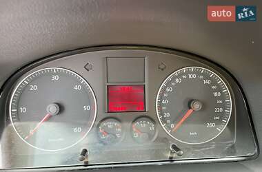 Мінівен Volkswagen Touran 2007 в 