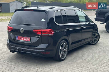 Мікровен Volkswagen Touran 2016 в 