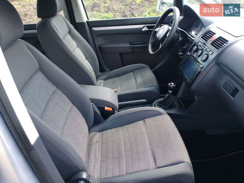 Минивэн Volkswagen Touran 2006 в Тернополе