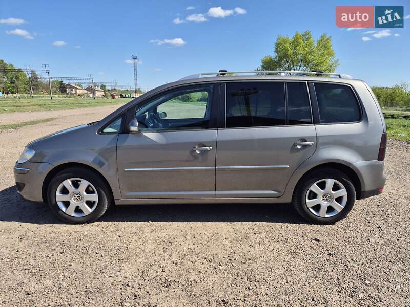 Минивэн Volkswagen Touran 2007 в Бердичеве