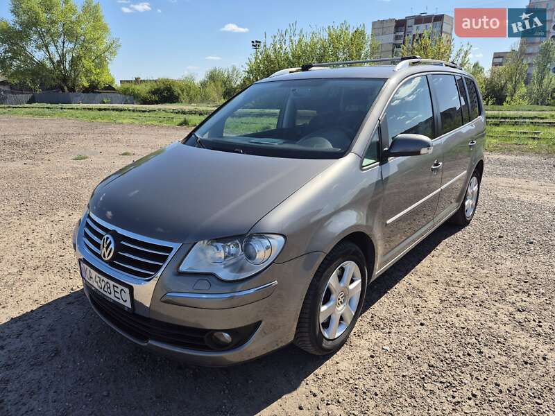 Минивэн Volkswagen Touran 2007 в Бердичеве