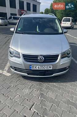 Минивэн Volkswagen Touran 2009 в Хмельницком