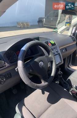 Минивэн Volkswagen Touran 2006 в 