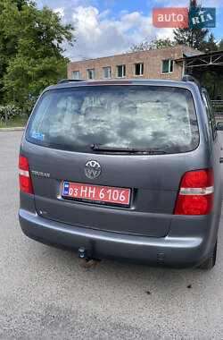 Минивэн Volkswagen Touran 2005 в 