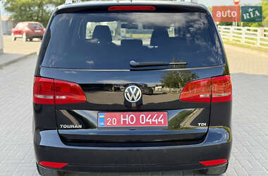 Мінівен Volkswagen Touran 2012 в 