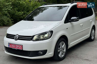 Минивэн Volkswagen Touran 2013 в 