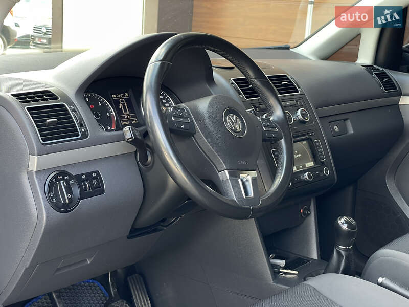 Минивэн Volkswagen Touran 2012 в Бердичеве