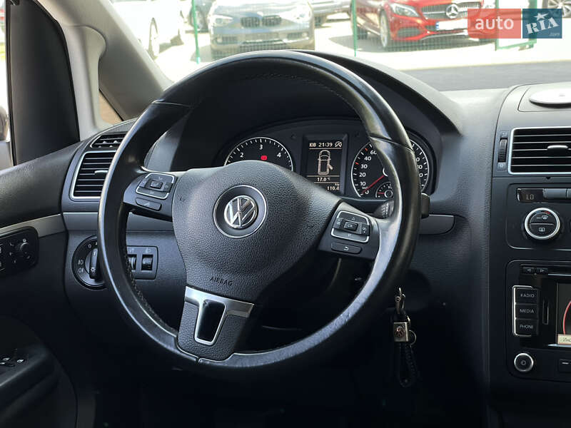 Минивэн Volkswagen Touran 2012 в Бердичеве