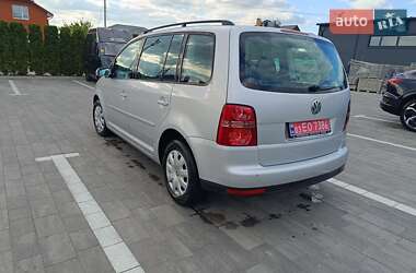 Минивэн Volkswagen Touran 2009 в 
