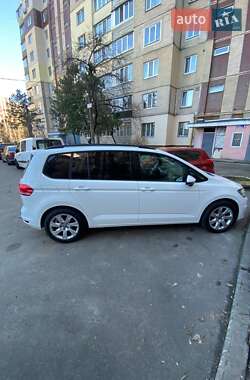 Микровэн Volkswagen Touran 2016 в 