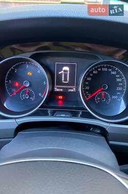 Микровэн Volkswagen Touran 2016 в 