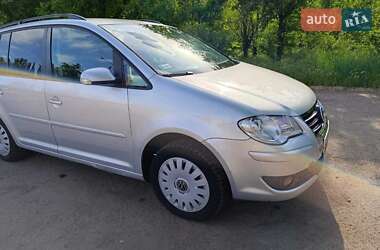 Минивэн Volkswagen Touran 2007 в 