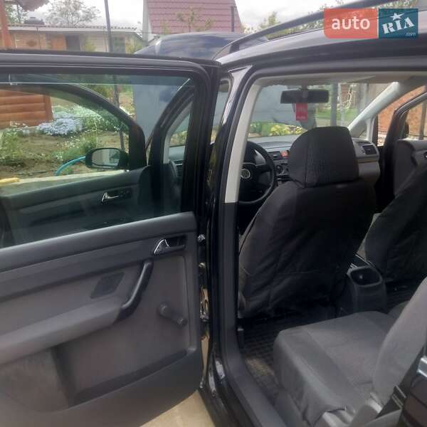 Минивэн Volkswagen Touran 2006 в Виннице