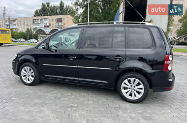 Минивэн Volkswagen Touran 2010 в 