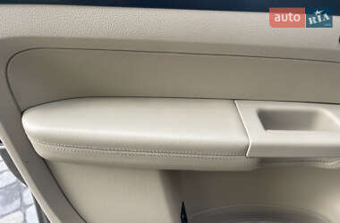 Минивэн Volkswagen Touran 2012 в 