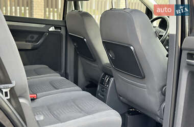 Минивэн Volkswagen Touran 2008 в 