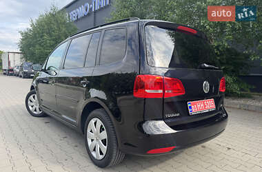 Мінівен Volkswagen Touran 2011 в 