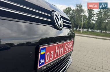 Мінівен Volkswagen Touran 2011 в 