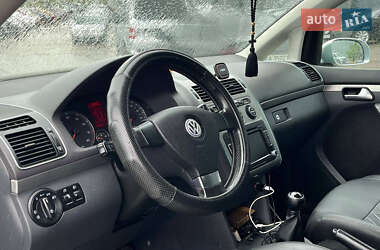 Минивэн Volkswagen Touran 2009 в 