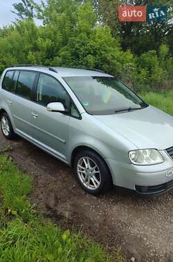 Минивэн Volkswagen Touran 2005 в 