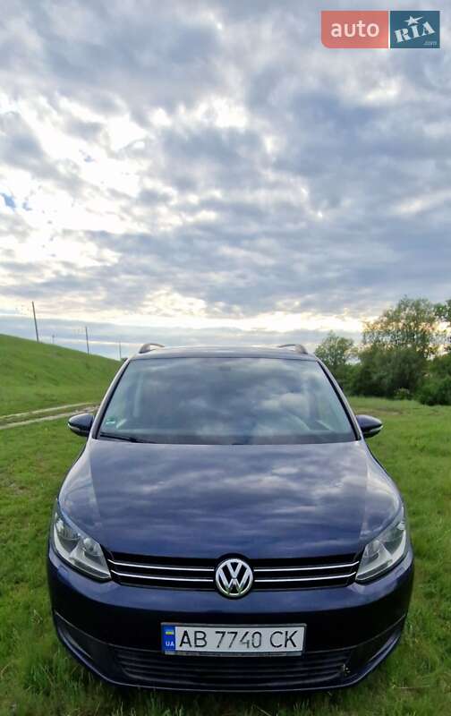 Минивэн Volkswagen Touran 2011 в Калиновке