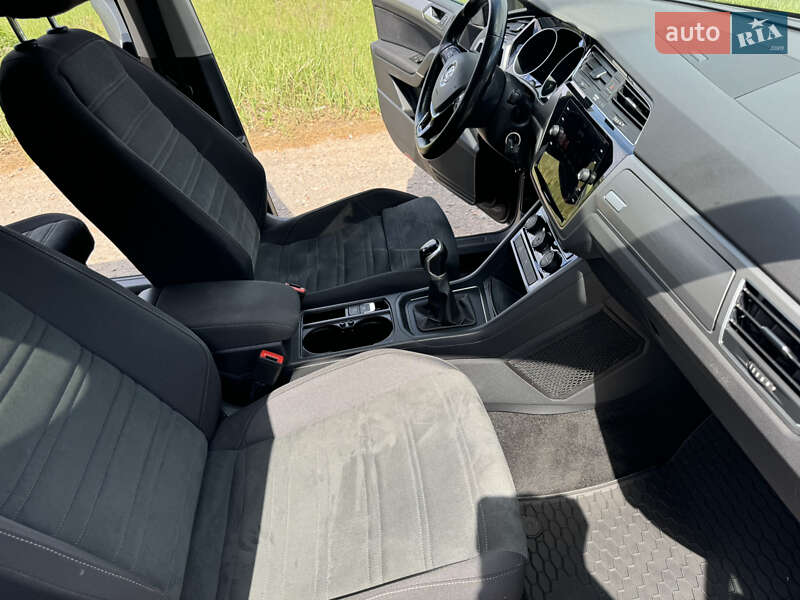 Микровэн Volkswagen Touran 2020 в Броварах