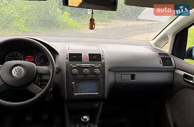 Мінівен Volkswagen Touran 2003 в 