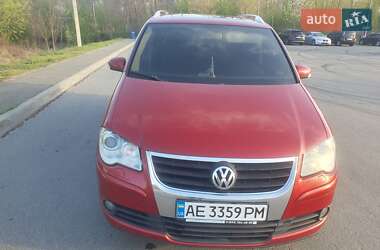 Минивэн Volkswagen Touran 2007 в Буче