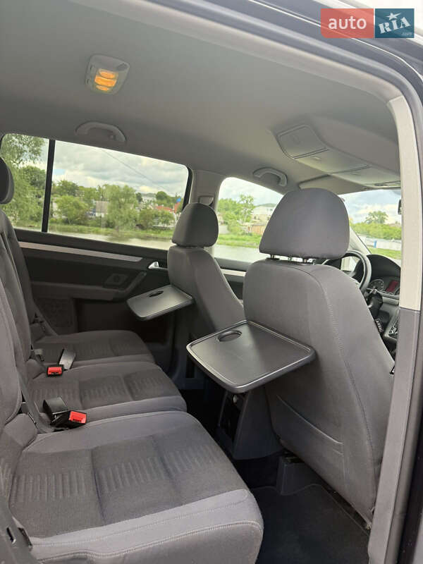 Мінівен Volkswagen Touran 2009 в Білій Церкві