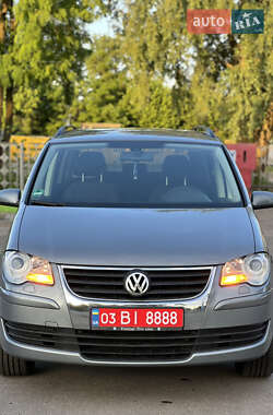 Минивэн Volkswagen Touran 2008 в 