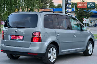 Минивэн Volkswagen Touran 2008 в 