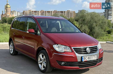Минивэн Volkswagen Touran 2007 в 