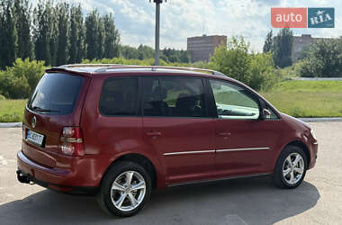 Минивэн Volkswagen Touran 2007 в 