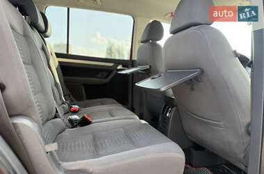 Минивэн Volkswagen Touran 2007 в 