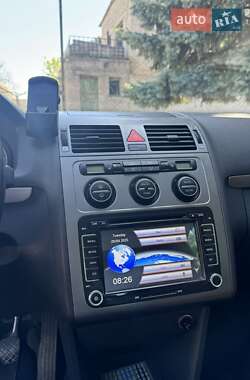 Мінівен Volkswagen Touran 2008 в 