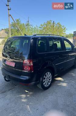 Мінівен Volkswagen Touran 2008 в 
