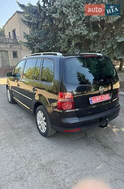 Мінівен Volkswagen Touran 2008 в 