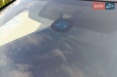 Минивэн Volkswagen Touran 2011 в 
