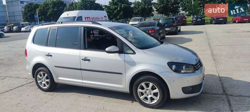 Минивэн Volkswagen Touran 2010 в 